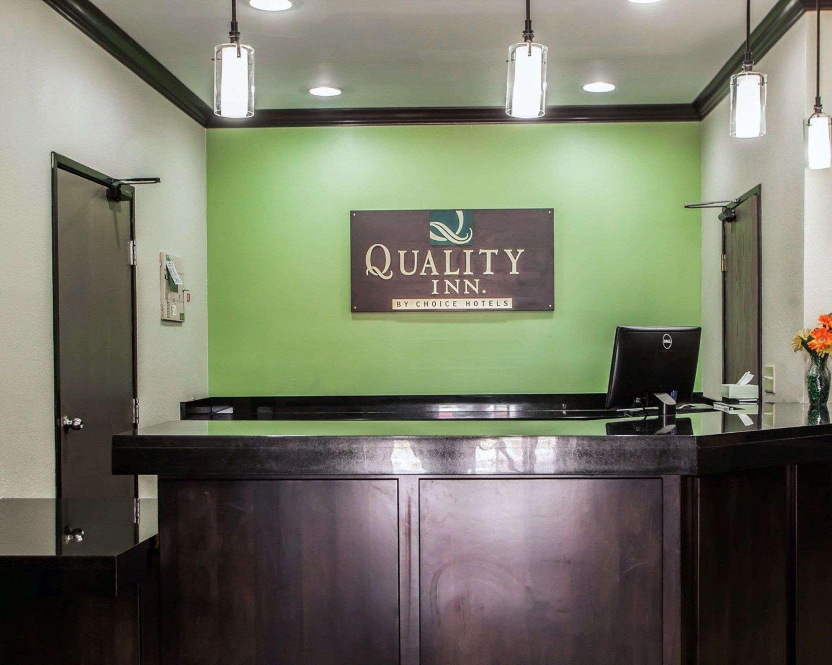 Quality Inn Near I-72 And Hwy 51 Forsyth Exterior foto